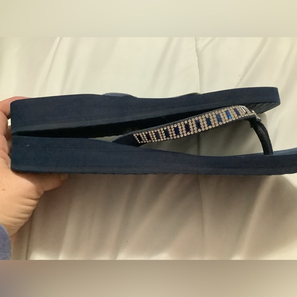 Yellowbox zemily flip flops navy with blue rhinestone accents size 10 - Picture 4 of 10